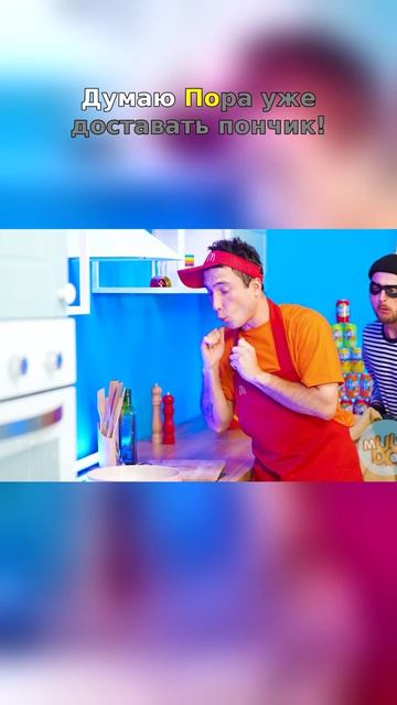 😱 Он так увлёкся готовкой… и не заметил ВОРА за спиной?!