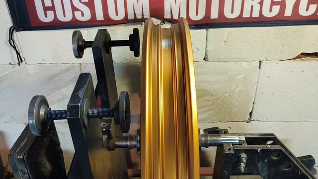 Правка и перекраска обода BMW 850GS.