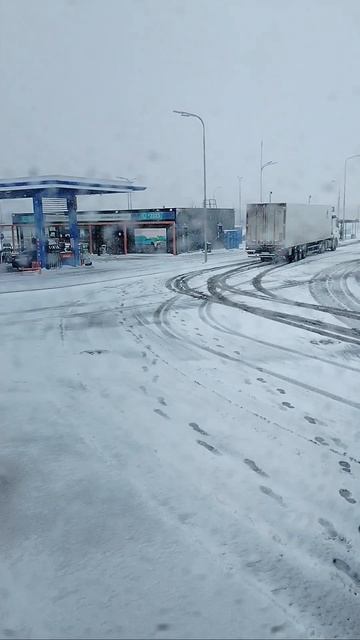 21.04.2026.Шоферские будни. Путешествие по России. #дальнобойщики #зима #снег #snow #russia #trucker