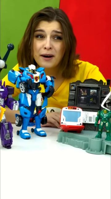 У Бамблби сломался язык! ❓ #длядетей #детскийканал #игрушкидлядетей