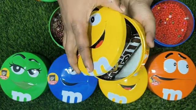 Asmr. Цветные конфеты. Видео для детей. Нэвкин тв.(49)