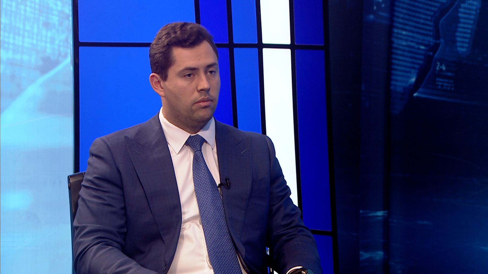 Вести - Интервью : Владимир Сериков