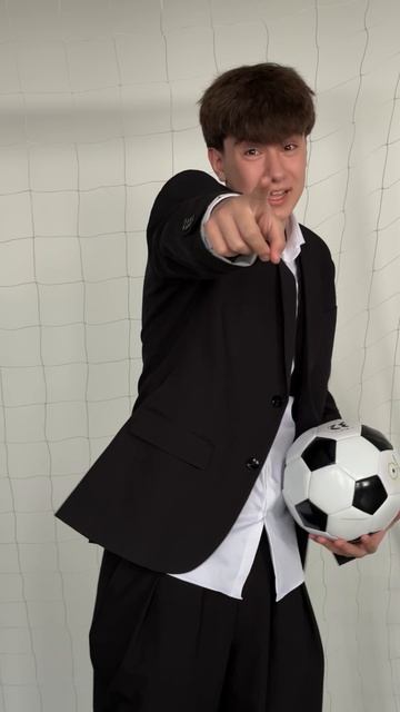 Официально: новый гимн всех выпускных. Релиз уже 24 апреля!