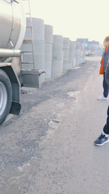 Утиль сбор на авто или второй месяц работы офиса Лиса Рулит и vklogistik в Санкт Петербурге