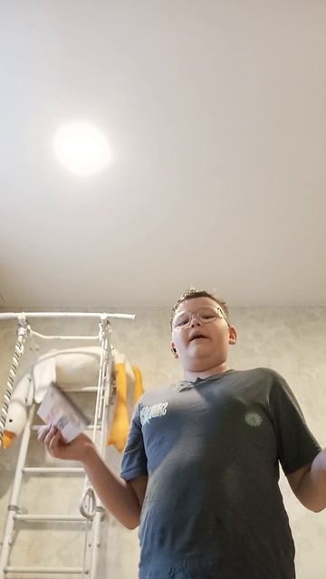 1000005580.mp4 распаковочка с кошечкой нюсей