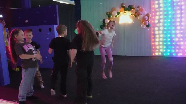 Видеограф в Омске. Видеосъёмка в Омске. Детское день рождения Омск