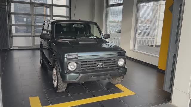 Автомобиль Lada 4x4 в автосалоне Аврора в Ростове-на-Дону (6805)