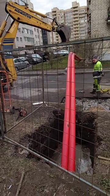 12)Затяжка труб-2. 9й ГНБ прокол. Строительство КЛ 6-10кВ, г.СПб, ул.Варшавская. Апрель 2026г.