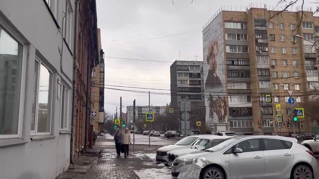 Снегопад в апреле .Красноярск