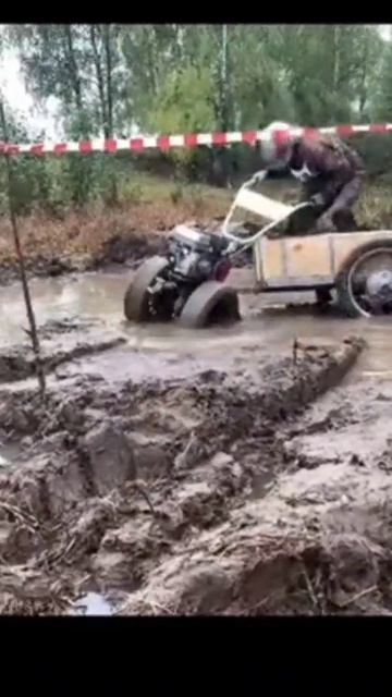 А как ты начал свой мотоблочный сезон😂🤯🎯