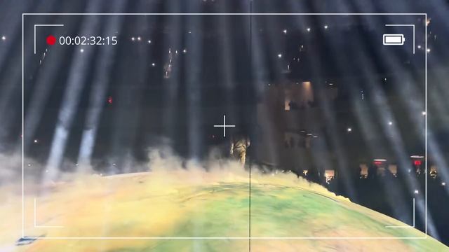 KANYE WEST СЕРЕГА -  ВОЗЛЕ ДОМА