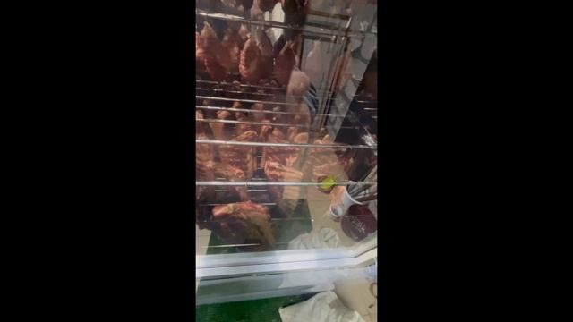 Готовлю рёбра, прослойку и мясной орех.