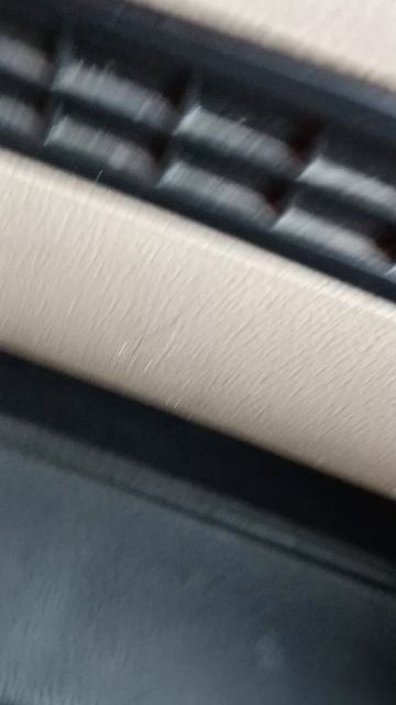 Мерседес Актрос 1845 MP4 2019 года,не работает прикуриватель,нашел причину.