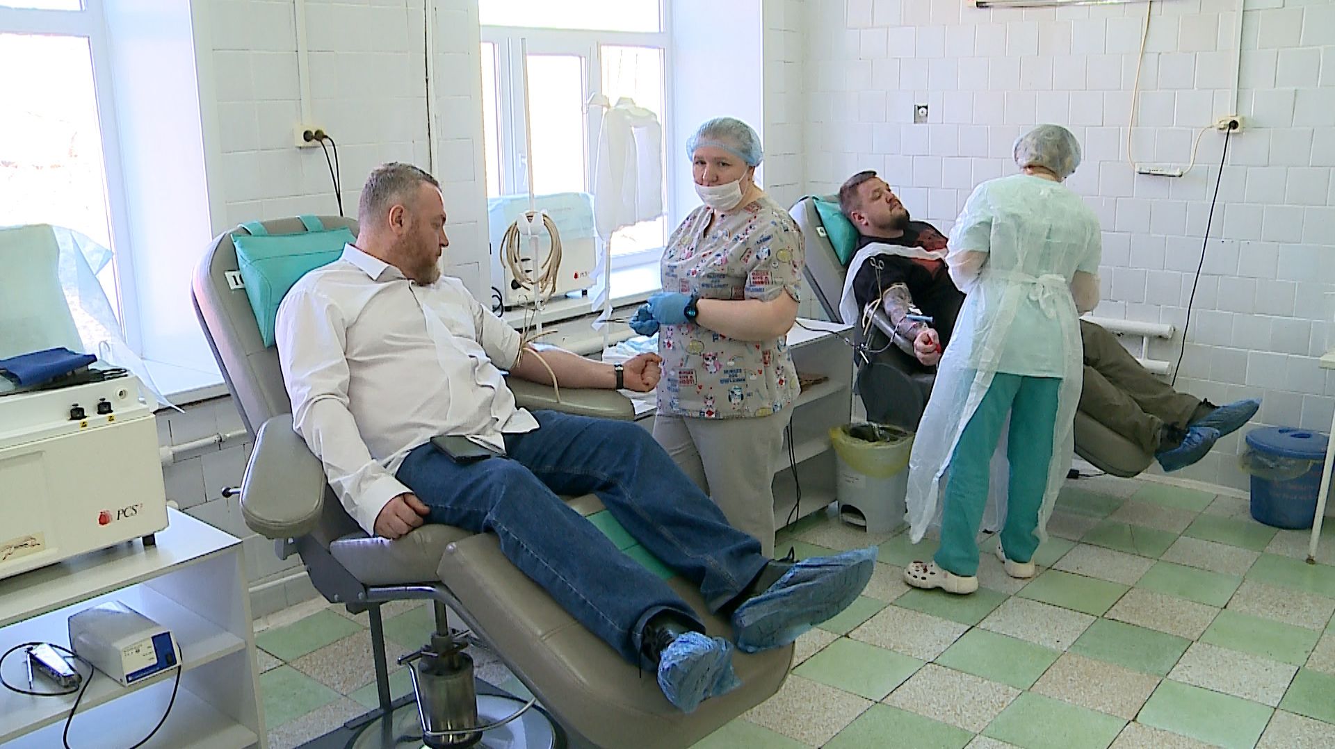 (Рыбинск-40) КРОВЬ ДЛЯ БОЛЬНЫХ И СРЕДСТВА ДЛЯ ФРОНТА