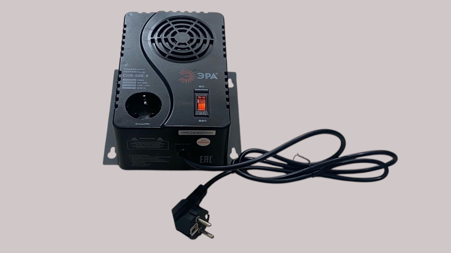 Распаковка и обзор стабилизатор напряжения ЭРА СНК-500-У