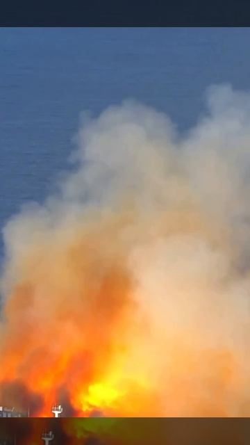 Первая ступень ракеты совершила вторую посадку на плавучую платформу