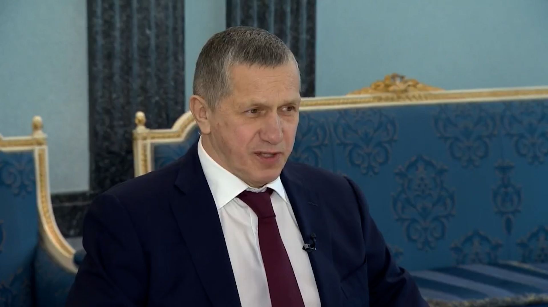 БЛИЖЕ К ЛЮДЯМ