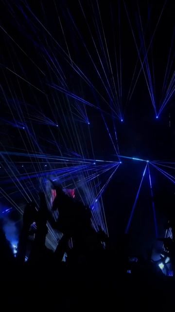 Трек в сети 🔥

#новаямузыка #новыйтрек #capcutedit #музыка #edit