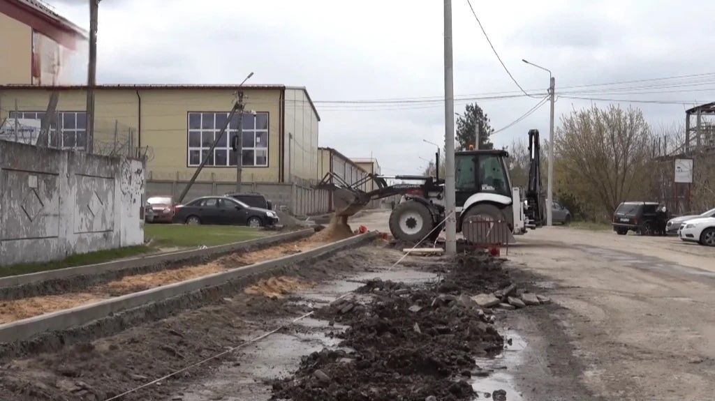 На улицах Брянска началась активная пора капремонтов