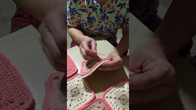 Вяжем тунику бабушкиными квадратами