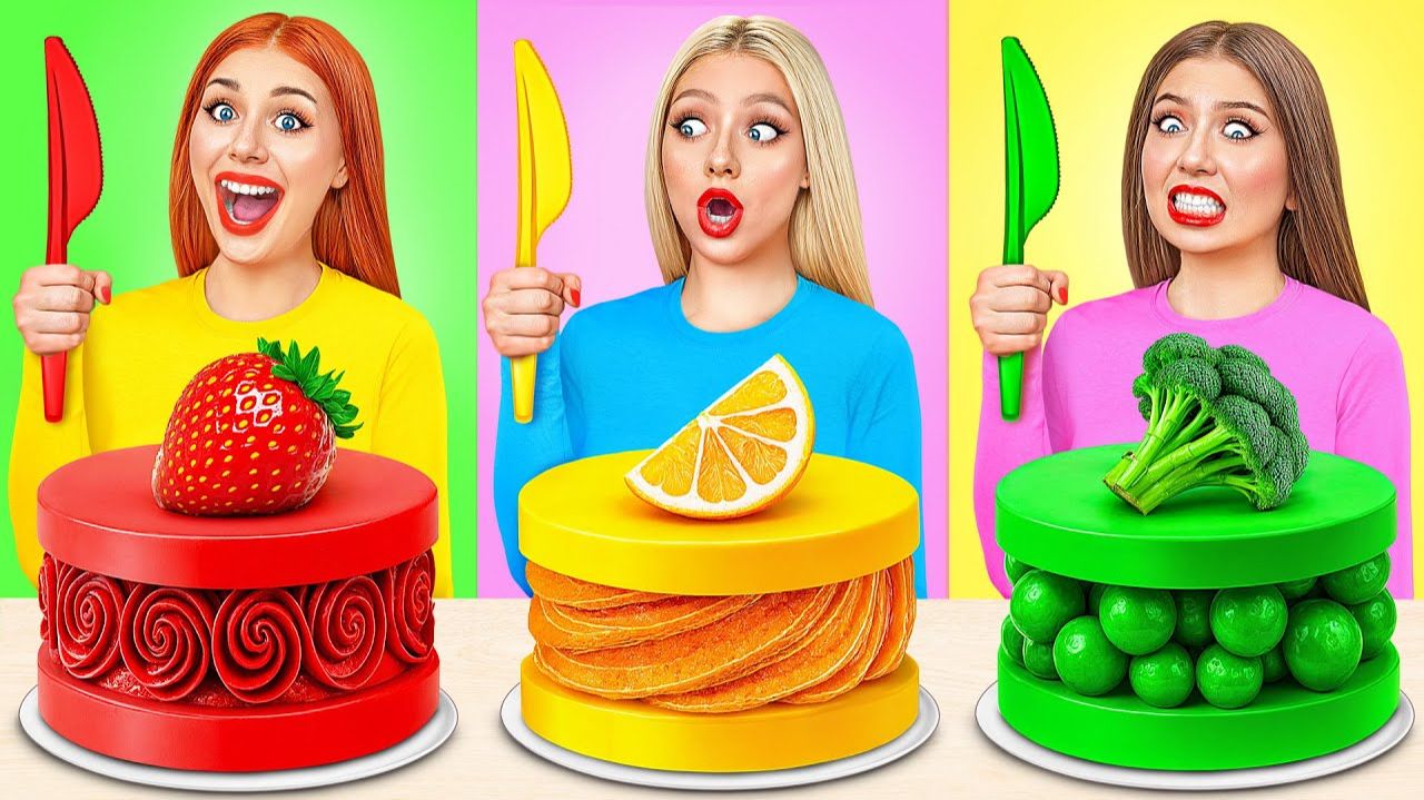 24 Часа Едим Еду Одного Цвета Челлендж # Смешные Моменты от Candy DO