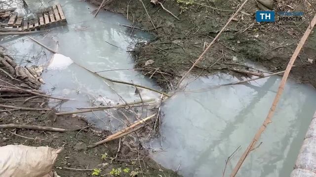 Туляки заметили сброс неизвестной жидкости в Воронку