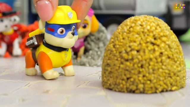 Видео для детей - Мультики для детей с игрушками Плеймобил и Герои в масках.