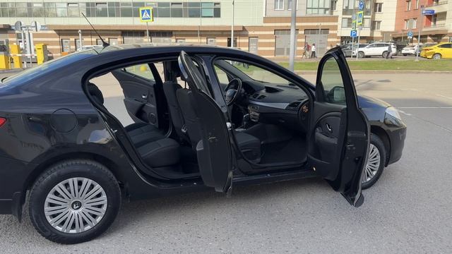 Осмотр Renault Fluence 1.6AT 2010г