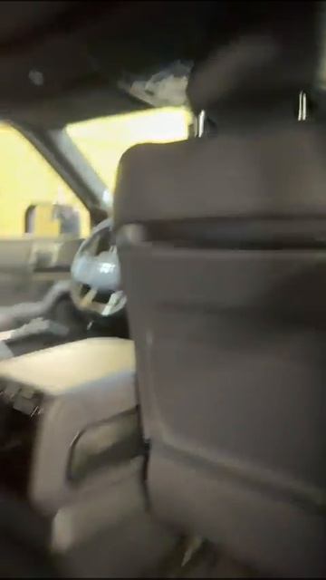 Клема 12V аккумулятора FCB Leopard 8.mp4