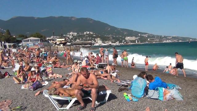 Шторм на Приморском пляже