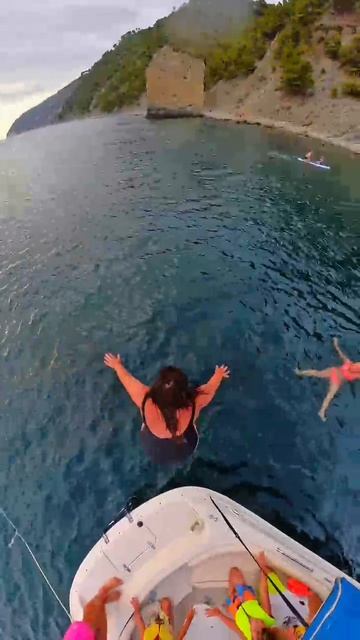 Морская прогулка в Геленджике