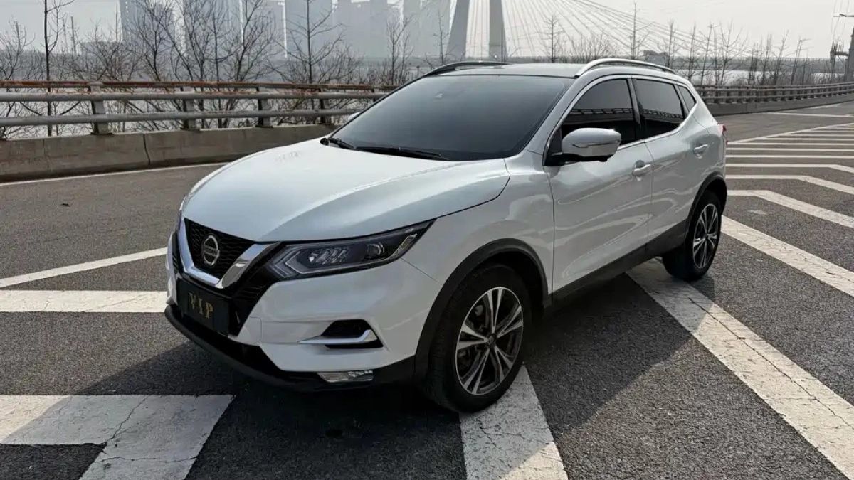 Nissan Qashqai 2022 2.0L CVT XV Smart Edition. Китайский осмотр.