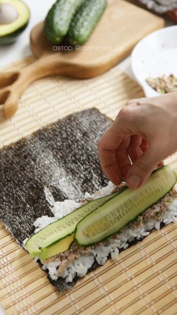 Хэнд -роллы с сардинами