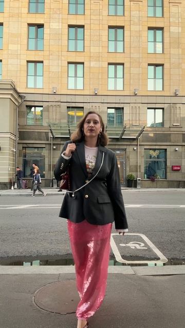 Для шикарного лучка не нужен повод😉 #outfitideas #мода #образдня #ootd