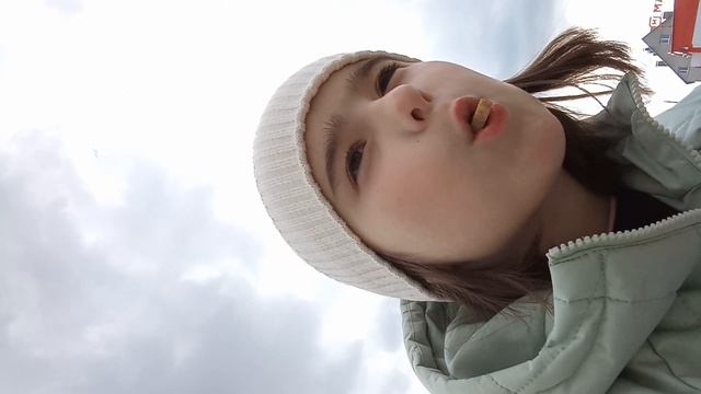 вторая часть влога и сходки пробуем снеки?