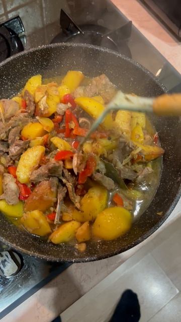 Тушёная Баранина с картошкой.