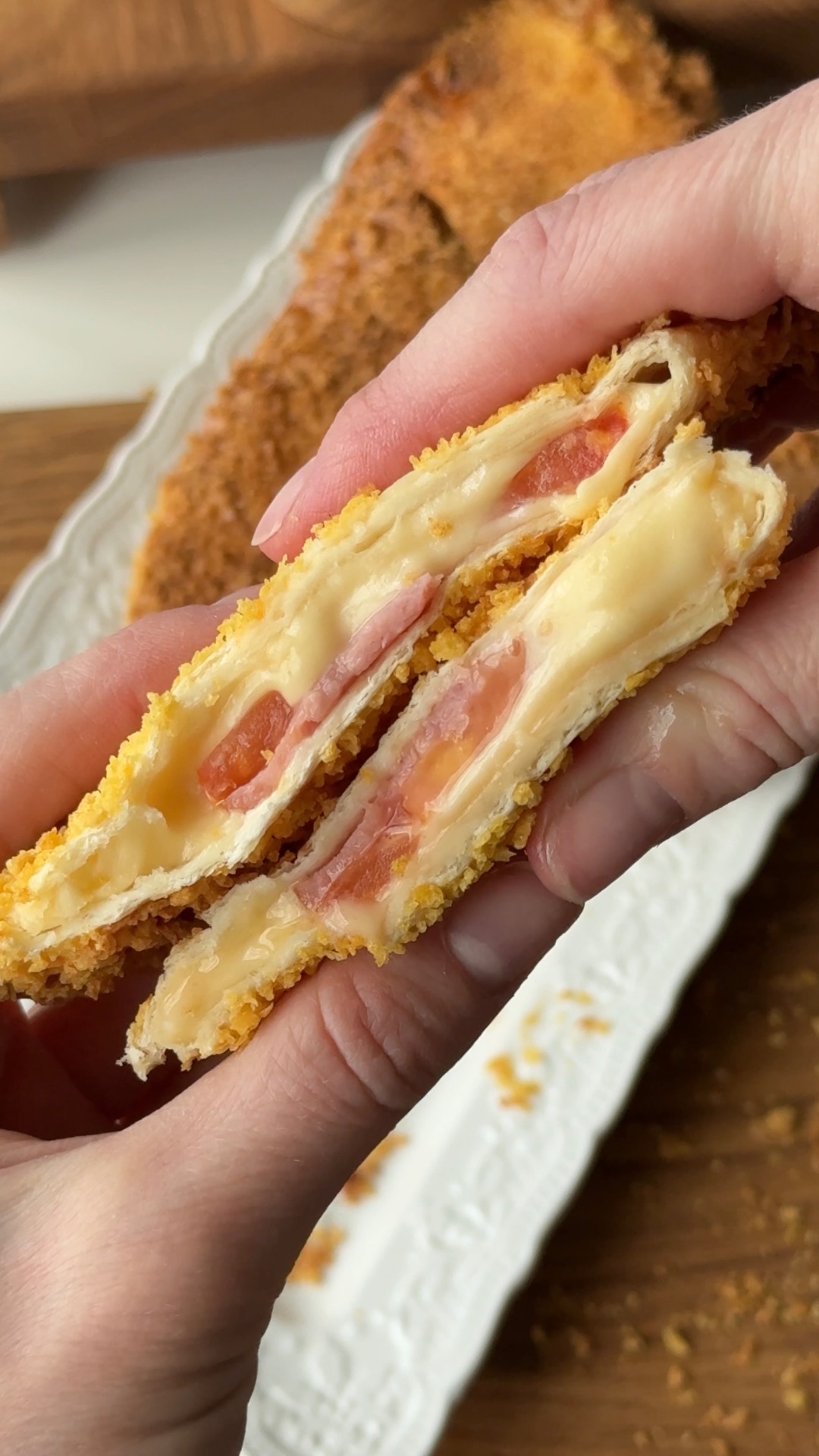 Хрустящие треугольники с ветчиной и сыром 🤤