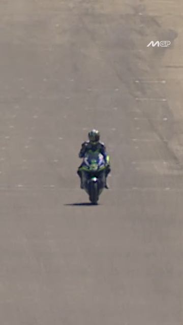 Тот самый последний круг Росси и Хибернау в 2005 году 🔥🇪🇸