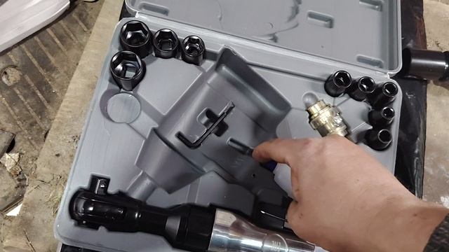 Гайковерт пневматический 1/2