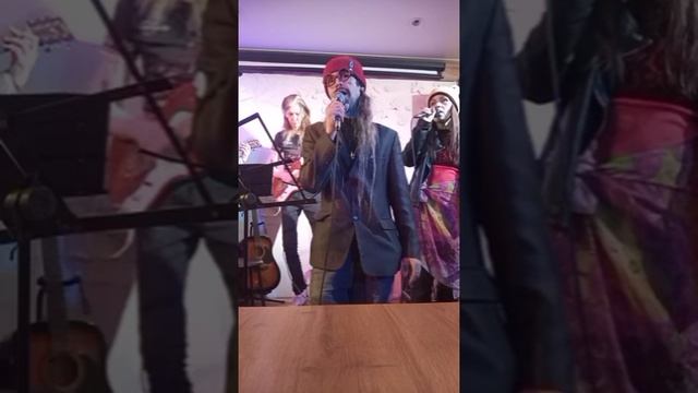 1 Непогода Ярослав Кукольников 46 и Люба