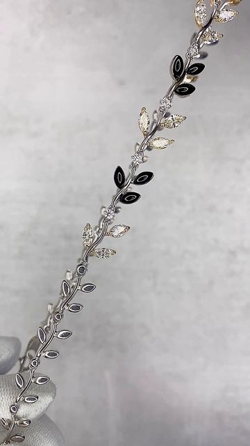 Колье с бриллиантами и эмалью арт: К0804202601