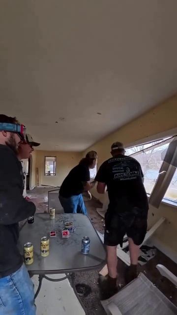 Парни, которые ведут себя как парни