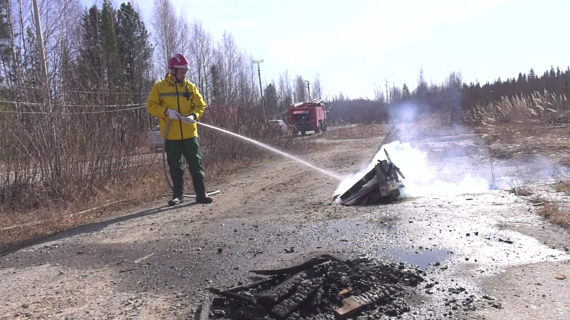 В Кондинском районе провели учения по тушению лесного пожара