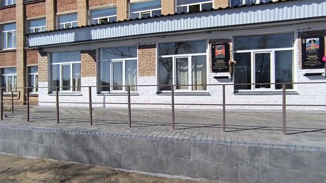 Ремонт крыльца и фасада здания MKOУ «Кидышевская СОШ»