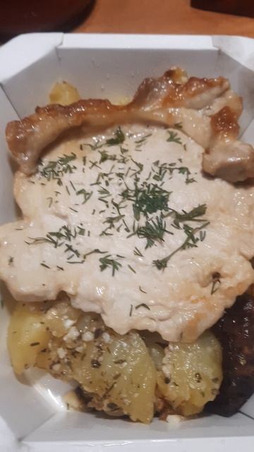 Базовый минимум холостяка. Готовый ужин из магазина.