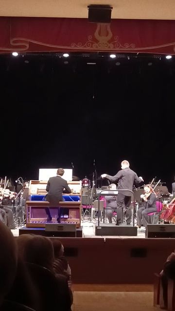 Хорошо с друзьями и музыкой.22.04.26