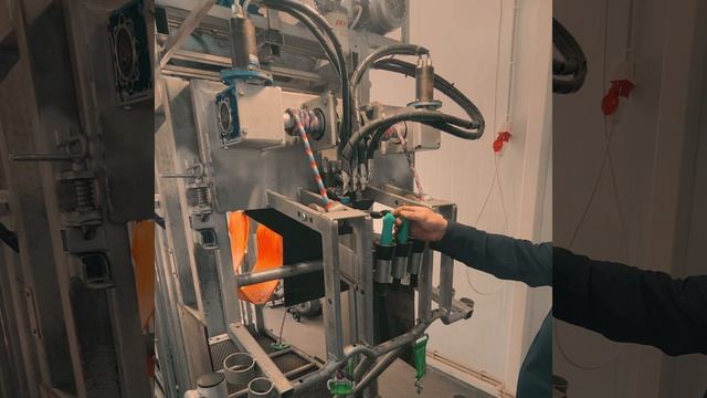 Гидравлический станок для обрезки копыт КРС. Ортопед Гидра от ООО АгриПО-Бел