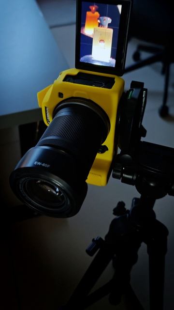 Как красиво снять парфюм дома