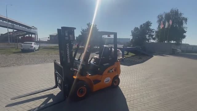 Вилочный погрузчик HANGCHA CPQD18-XRW21 POV