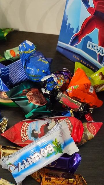 Набор конфет с новогоднего праздника #шоколад #еда